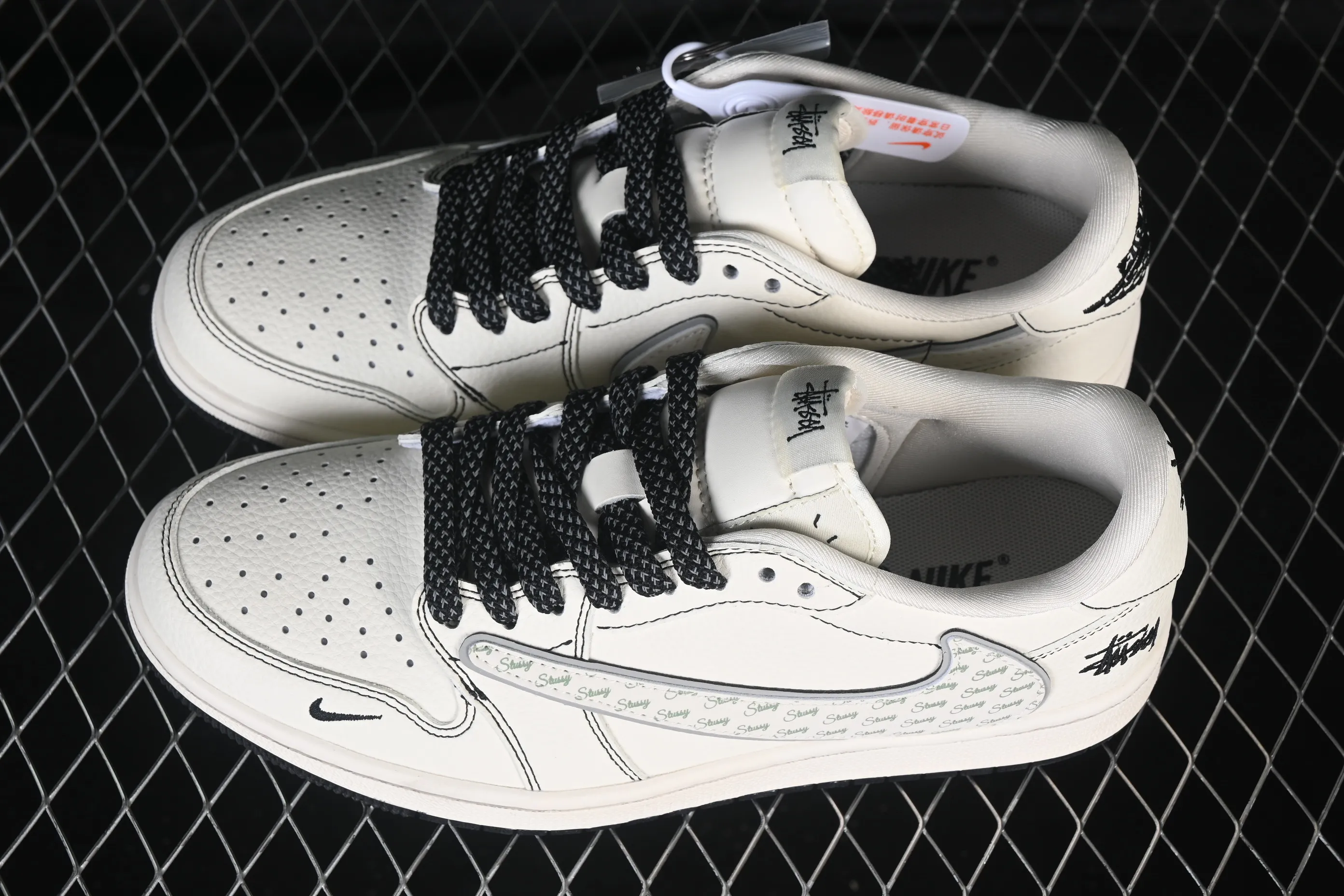 All categories Air Jordan Jordan series basketball shoes Air Jordan 1 Low high-end customized low-top sneakers Air Jordan 1 Low AJ1 Joe 1 Stussy co-branded high-end customized low-top retro basketball shoes HH7518-086